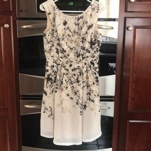 LIZ CLAIBORNE dress Size: 4